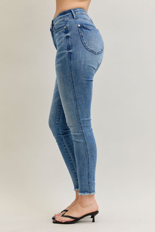 Judy Blue Lia Tummy Control Skinny Jeans (Medium Wash)