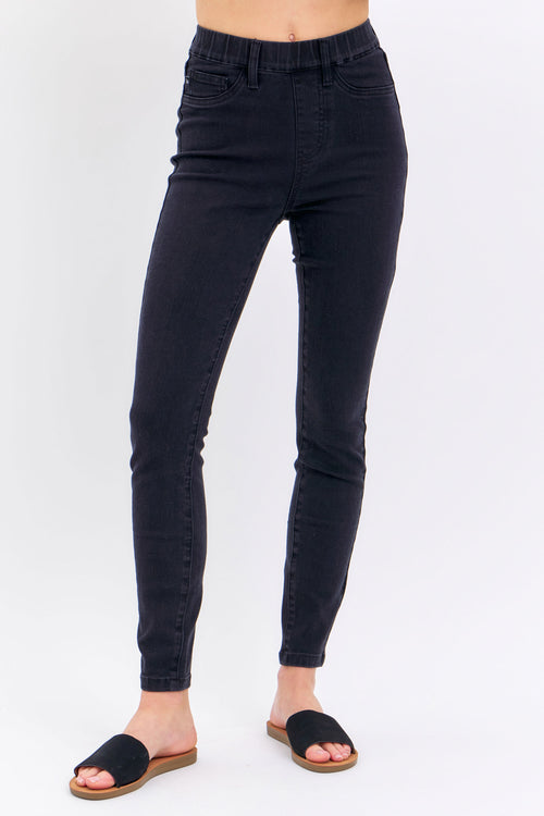 Judy Blue Ava Skinny Jeans (Black)