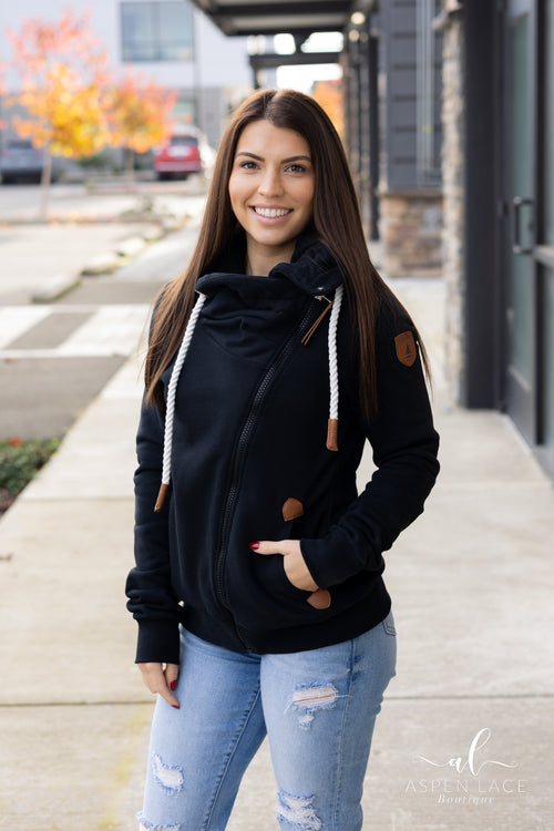 Wanakome Hestia Sweatshirt (Black)