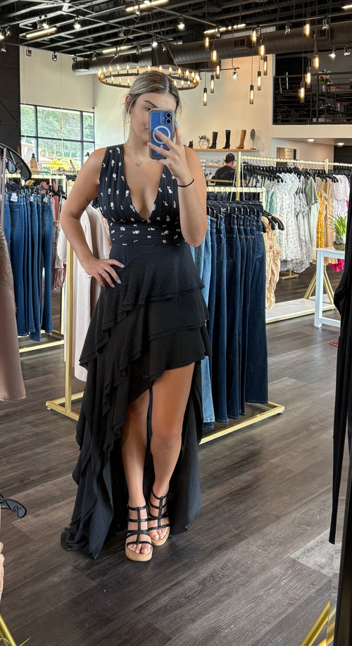 Lettie Ruffled Maxi Dress (Black)