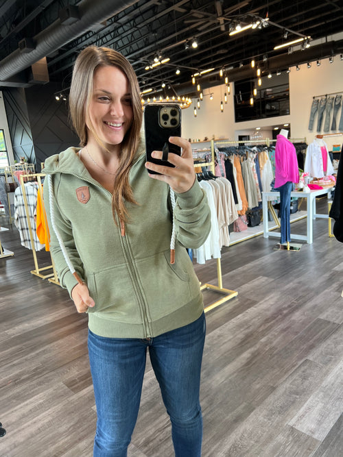 Wanakome Hera Hoodie (Surplus 2)