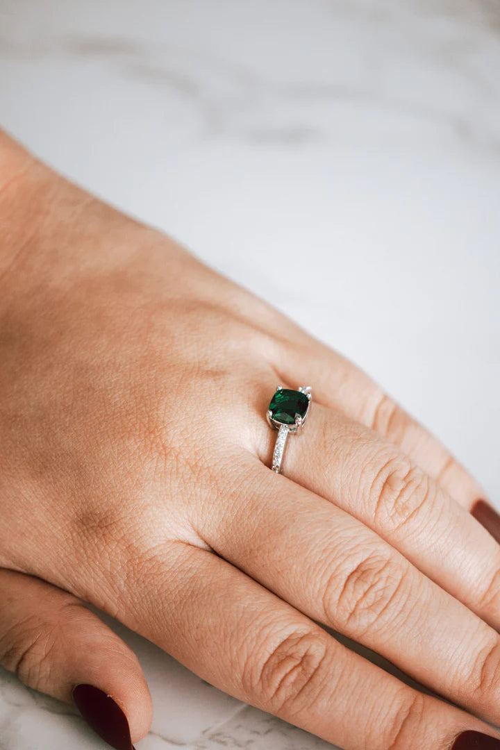 Sandy Emerald Ring (Silver)