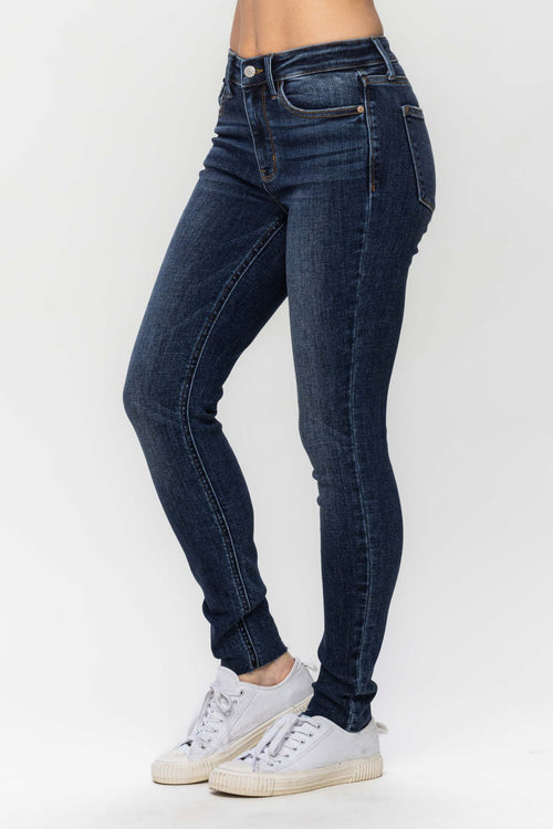 Jennifer Skinny Judy Blue Jeans (Dark Wash)