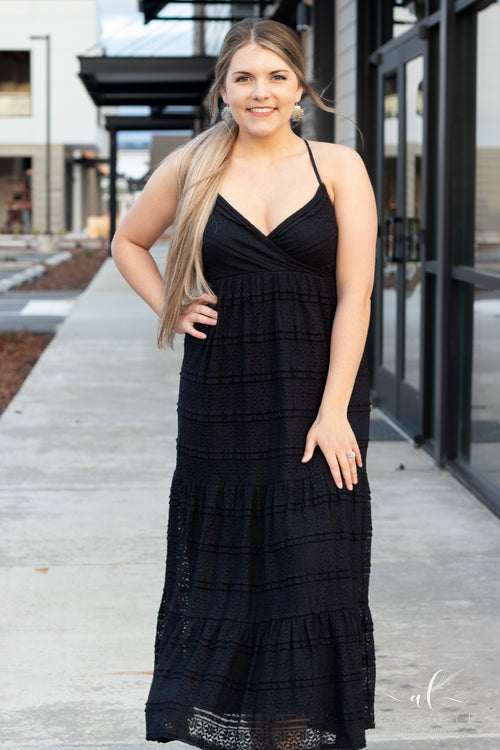Luna Lace Maxi Dress (Black)