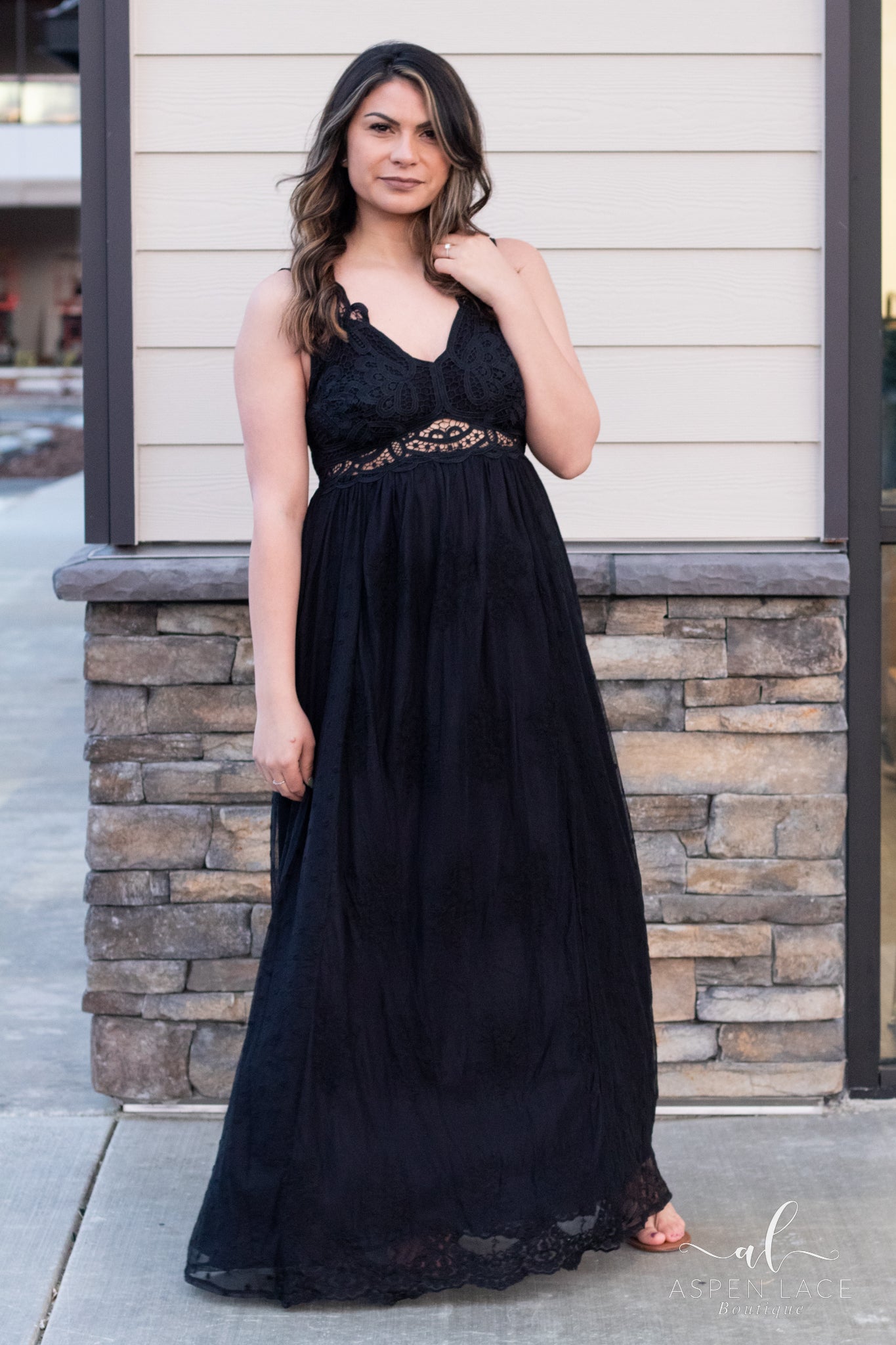 Aurora Lace Maxi Dress (Black)
