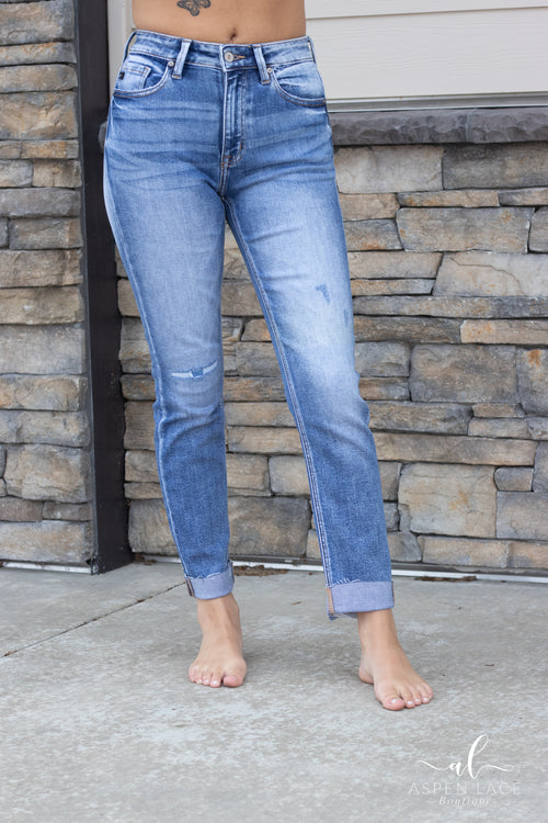Shasta Straight Leg KanCan Jeans (Medium Wash)