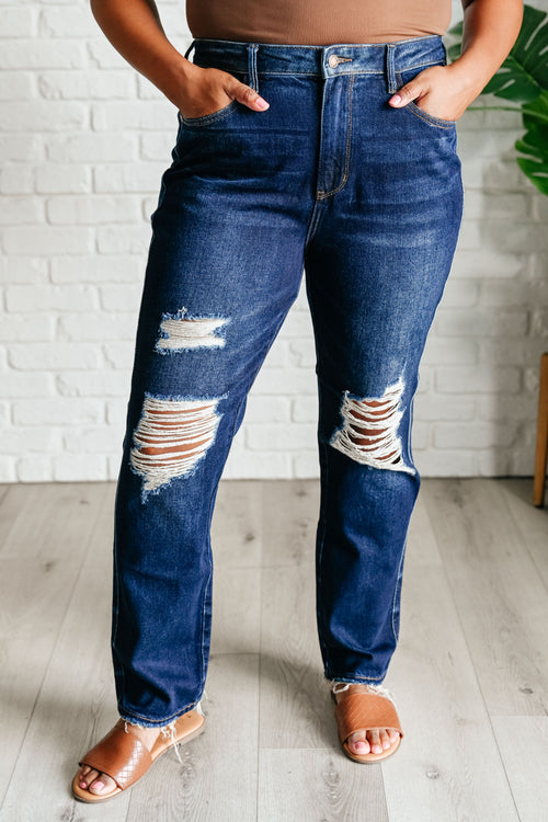 *Online Exclusive* Montana High Rise Rigid Magic Distressed Straight Jeans