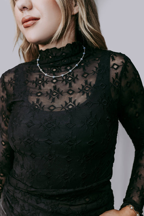 Embroidery Lace Top (Black)