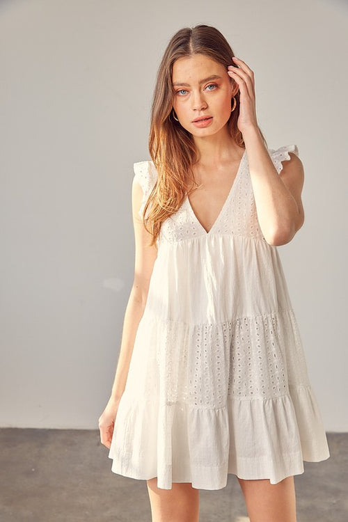 *Online Exclusive* Eyelet Dress (White)