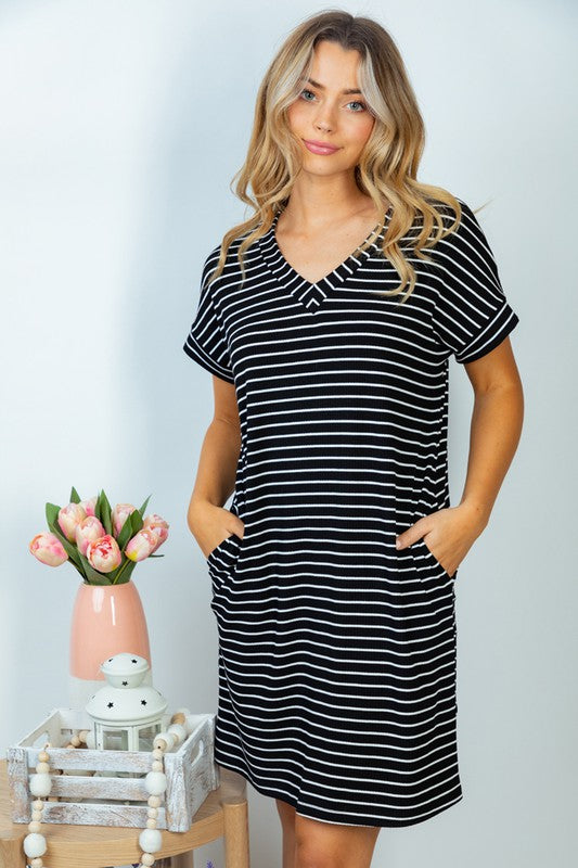 *Online Exclusive* Short Sleeve Stripe Knit Dress in Black Small *Online Exclusive* Short Sleeve Stripe Knit Dress in Black Small