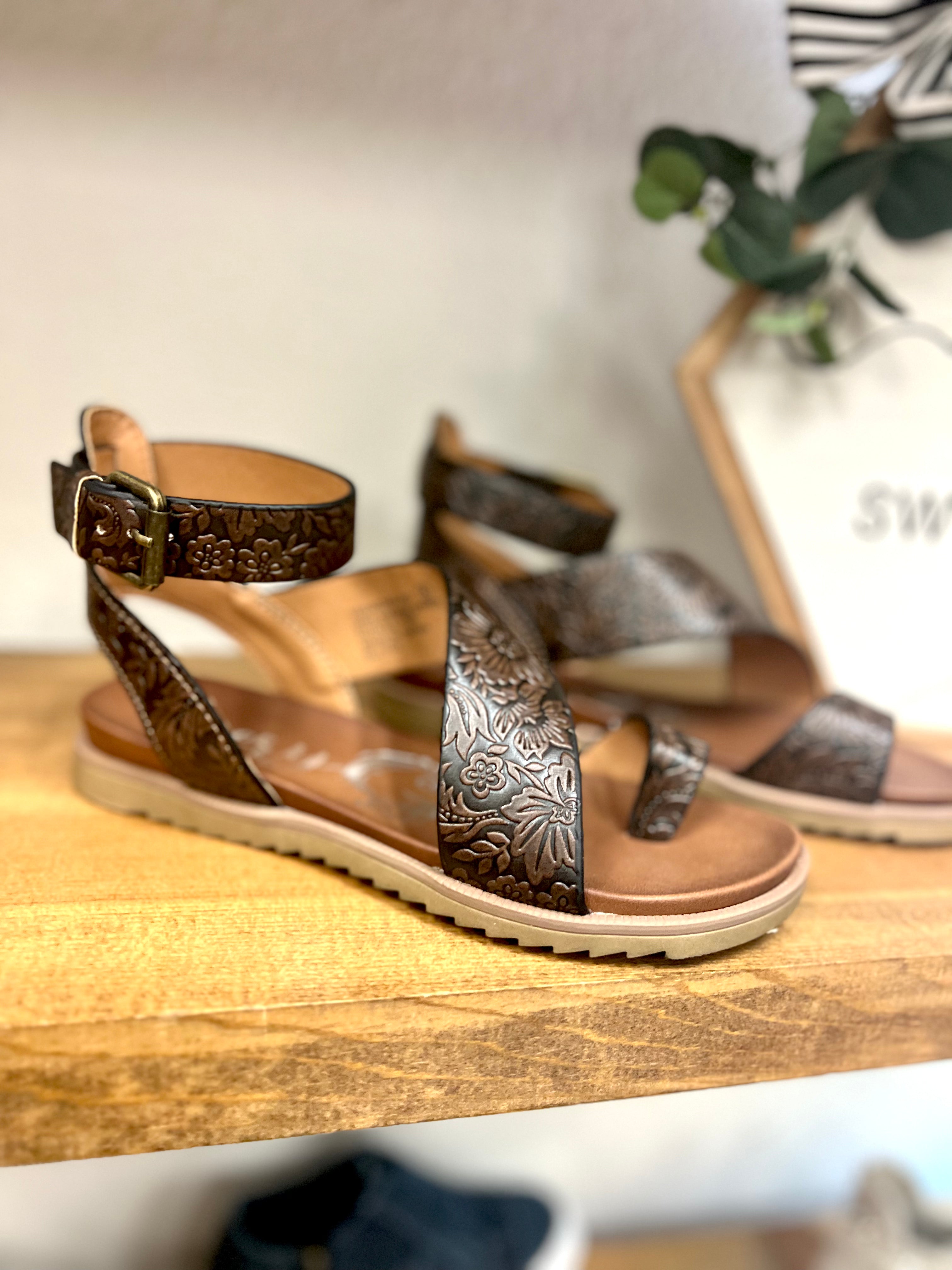 *Outlet* Steffy Tooled Sandals (Chocolate)