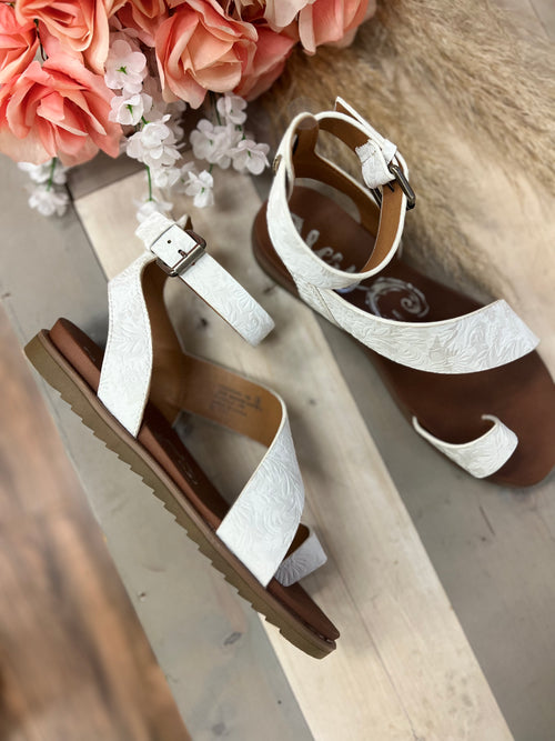 *Outlet* Steffy Tooled Sandals (White)